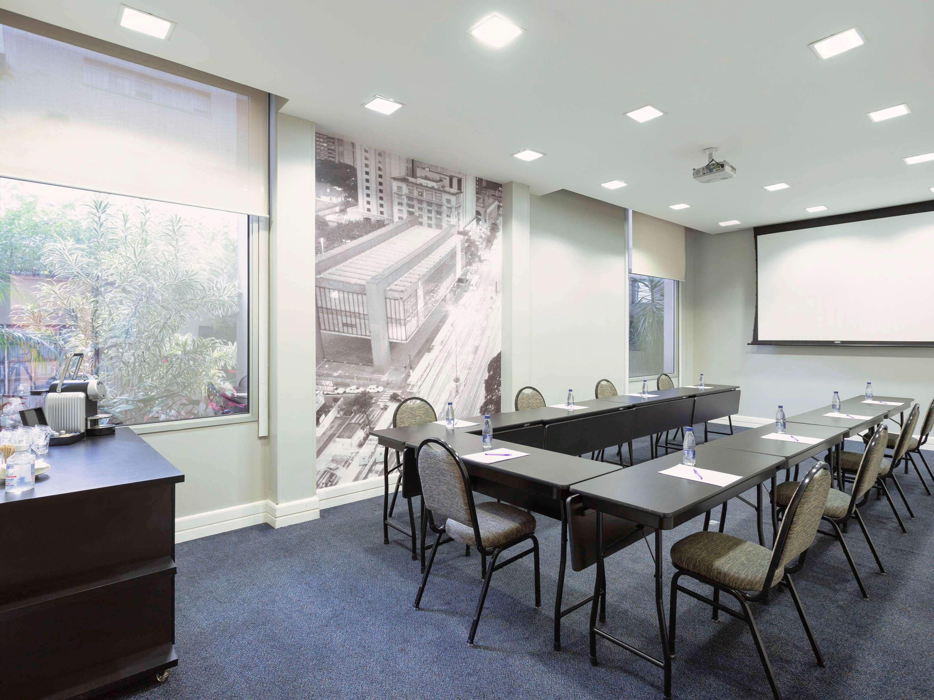 Mercure Paulista 4*